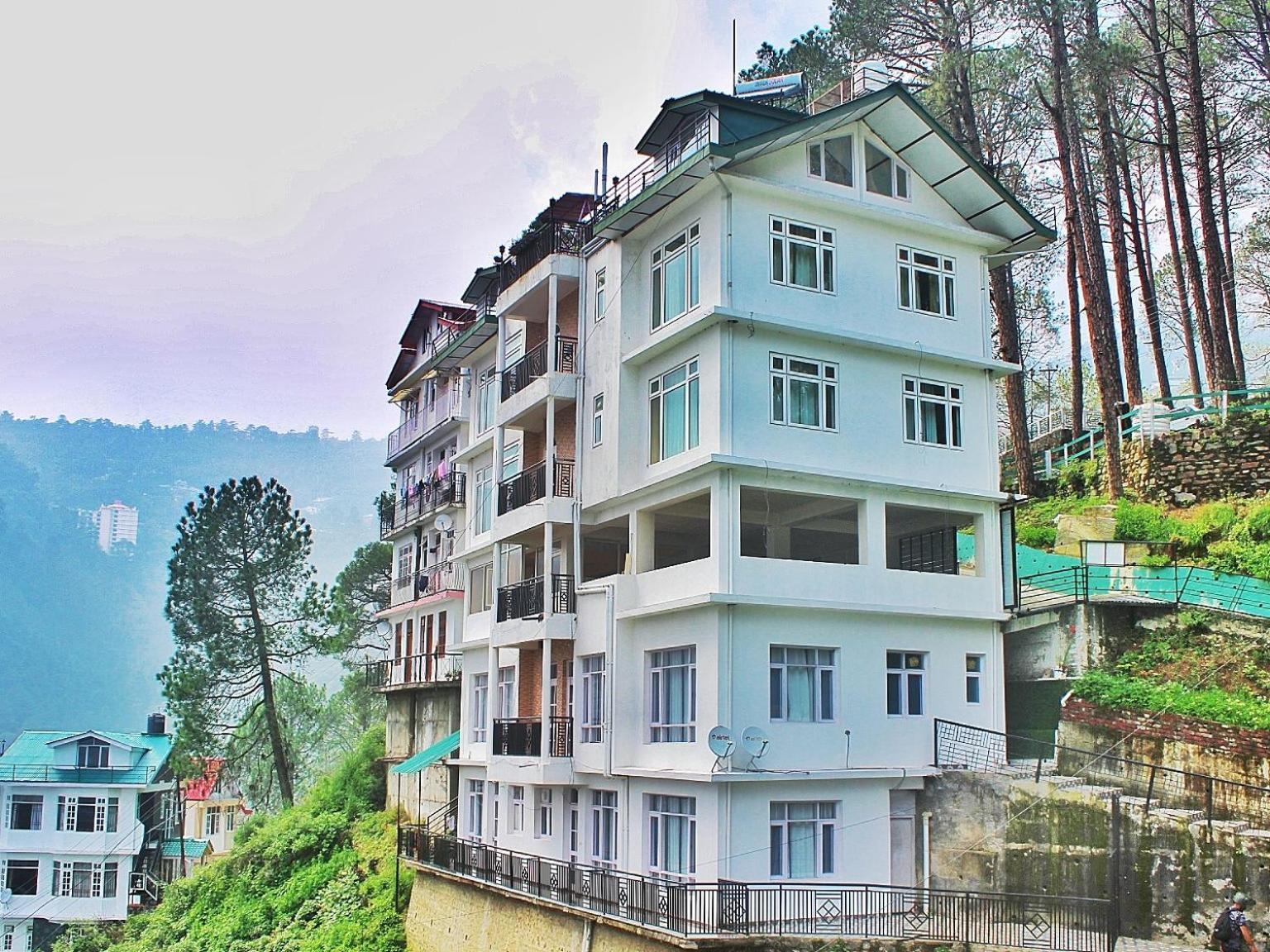 Hotel Pine Retreat Shimla Zewnętrze zdjęcie